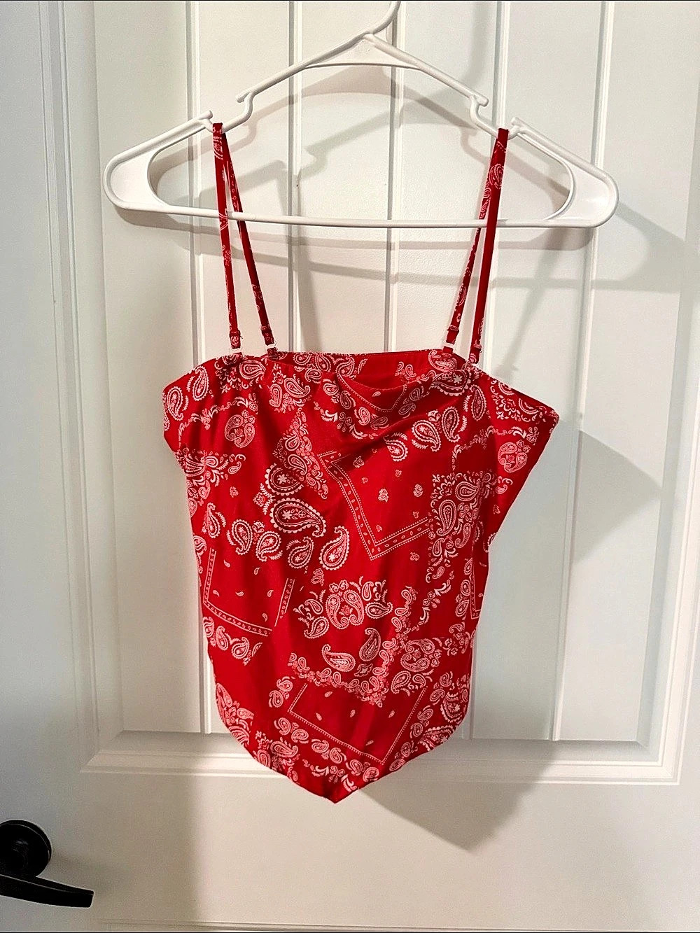 No Boundaries Paisley Camisole in Red & White Size Medium